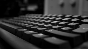teclado-blanco-y-negro